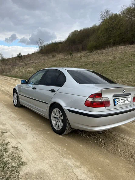 BMW 3 серія 2003 - 12