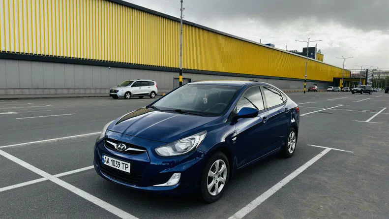 Hyundai Accent 2012
