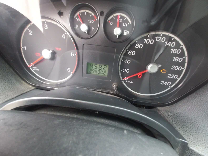 Ford Focus 2006 - 11