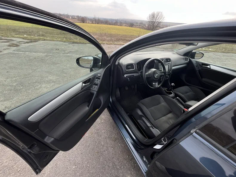 Volkswagen Golf 2009 - 17