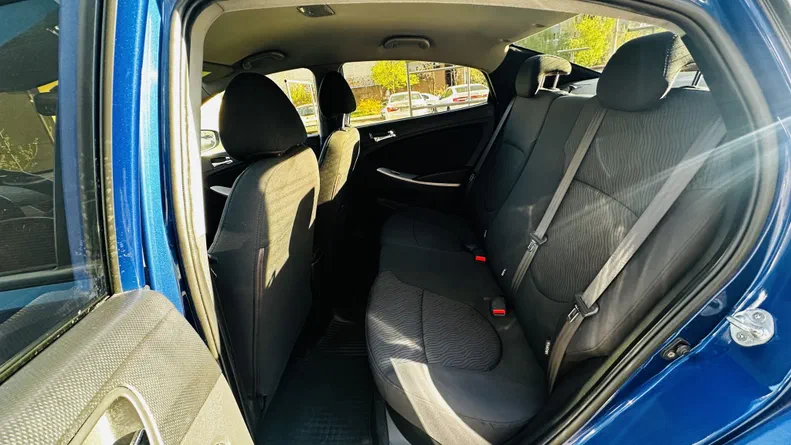 Hyundai Accent 2012 - 8