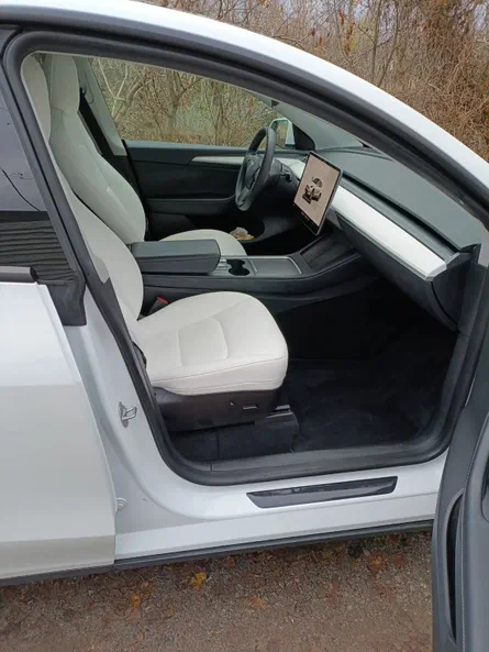 Tesla Model Y 2022 - 6