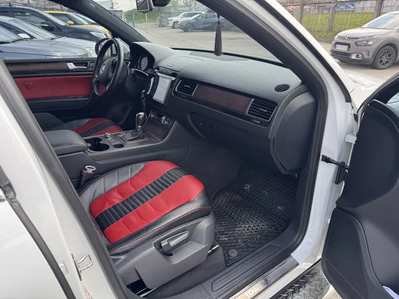 Volkswagen Touareg 2013 - 6