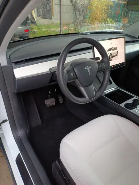 Tesla Model Y 2022 - 7