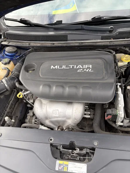 Chrysler 200 2015 - 8