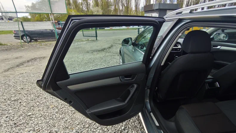 Audi A4 allroad 2011 - 25