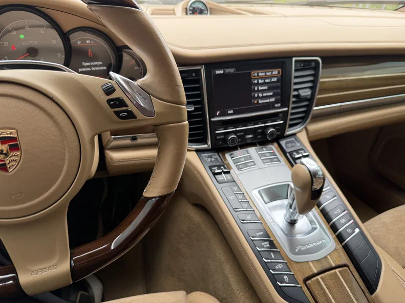 Porsche Panamera 2013 - 8