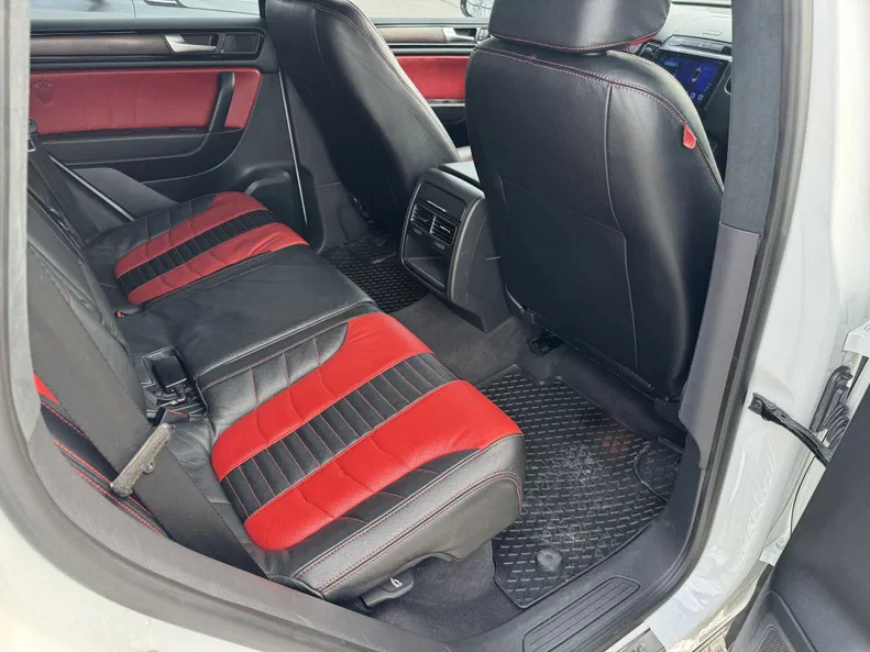 Volkswagen Touareg 2013 - 10