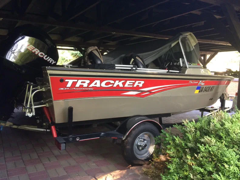 Tracker Pro Guide V-16 WT 2008 - 2