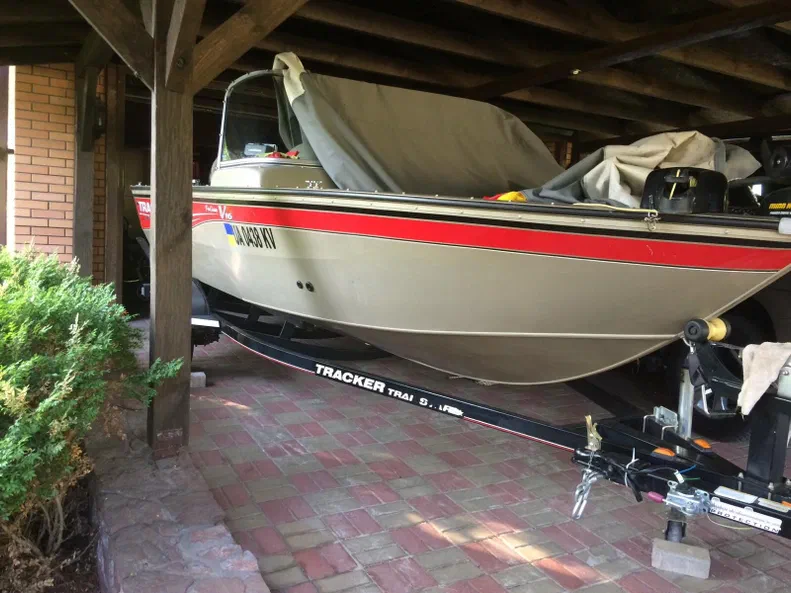 Tracker Pro Guide V-16 WT 2008 - 0