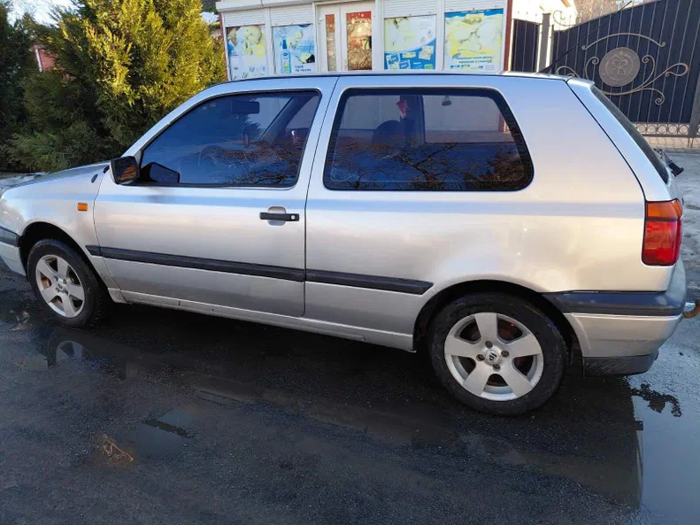 Volkswagen Golf 1995 - 2