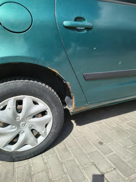 Ford Galaxy 2000 - 32