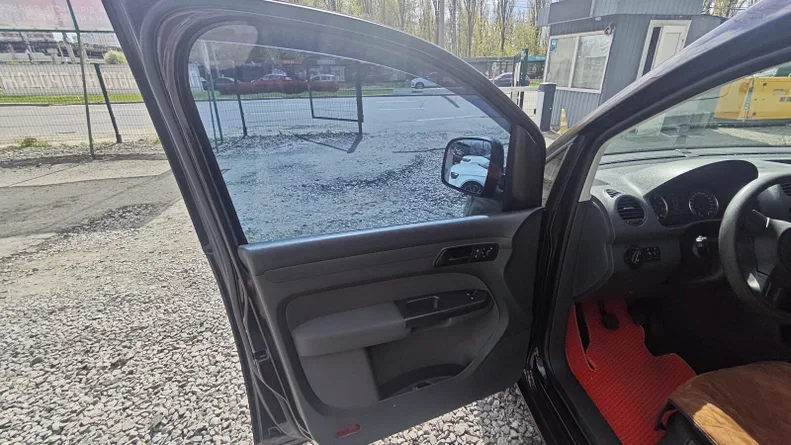 Volkswagen Caddy 2011 - 22