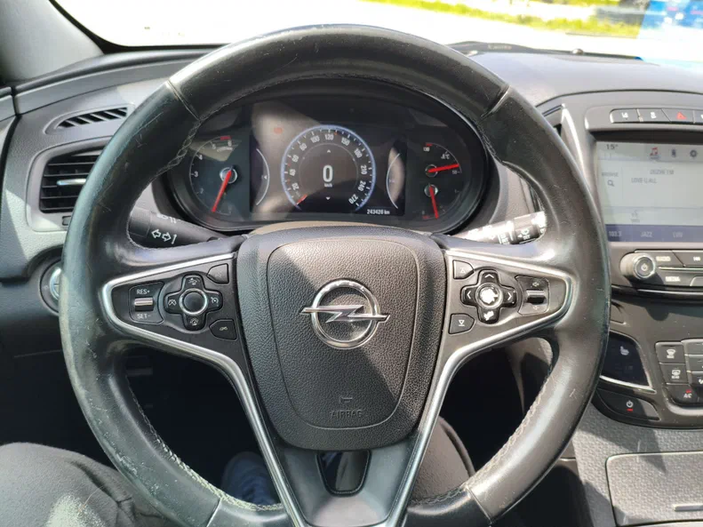 Opel Insignia 2015 - 9
