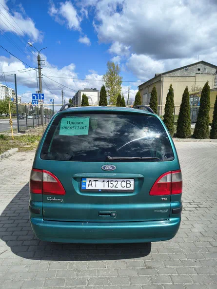 Ford Galaxy 2000 - 8