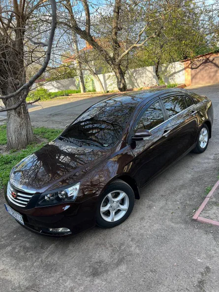 Geely Emgrand EC7 2013