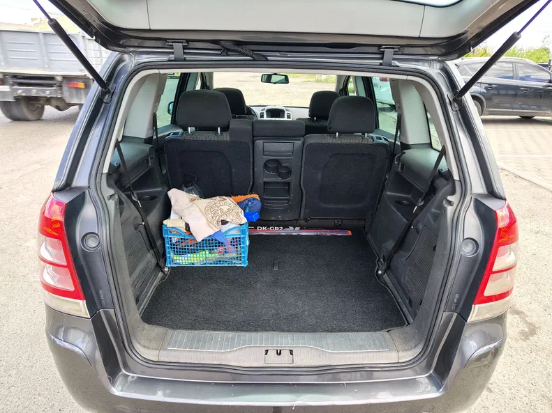 Opel Zafira 2011