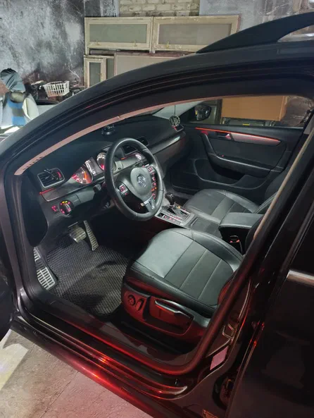 Volkswagen Passat 2011