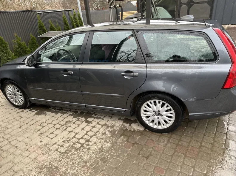 Volvo V50 2011