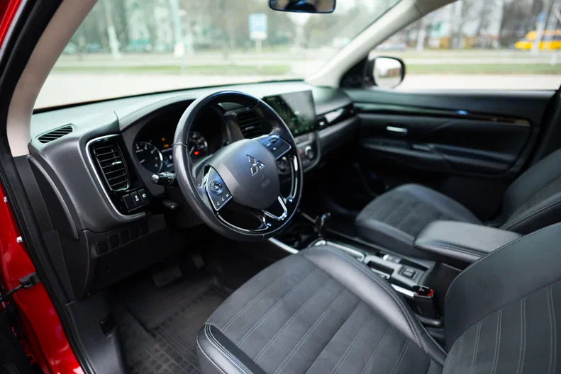 Mitsubishi Outlander 2019 - 10
