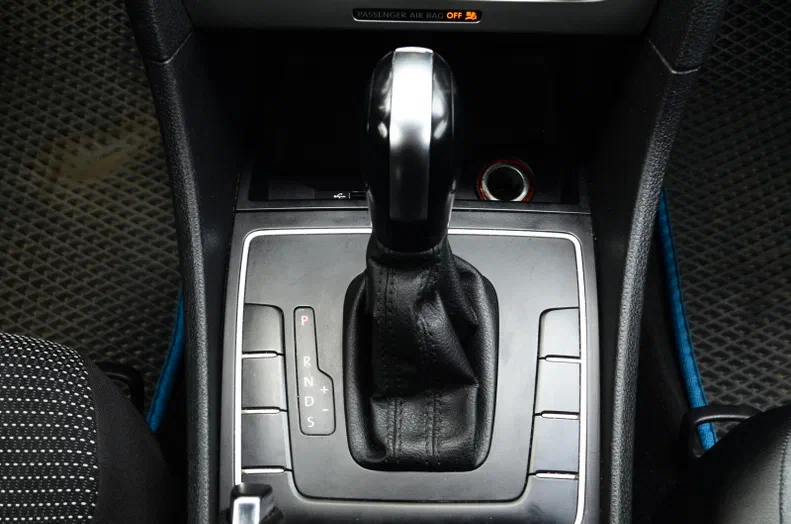Volkswagen Passat 2016 - 21