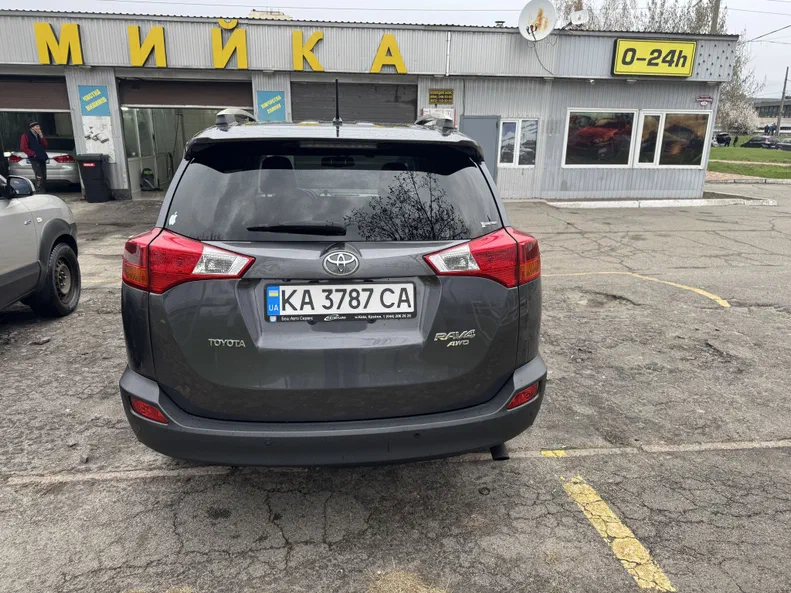 Toyota RAV4 2013
