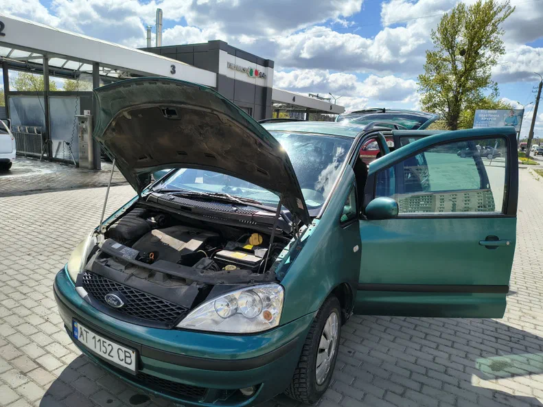 Ford Galaxy 2000 - 25