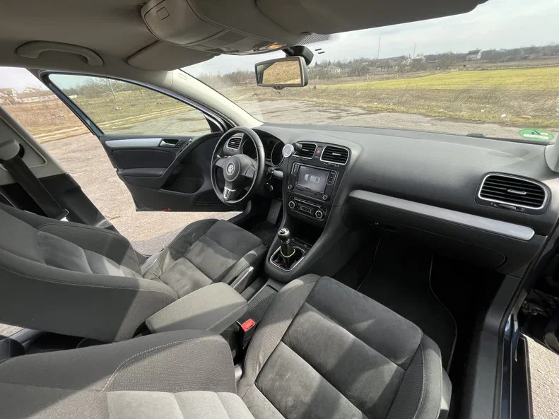 Volkswagen Golf 2009 - 16