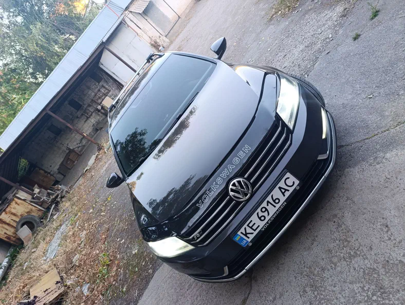 Volkswagen Passat 2011 - 7