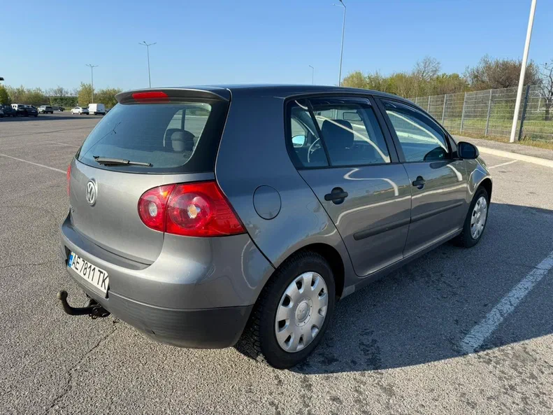 Volkswagen Golf 2004 - 7
