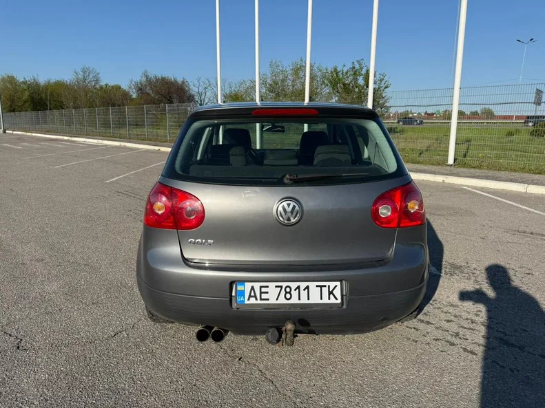 Volkswagen Golf 2004 - 5