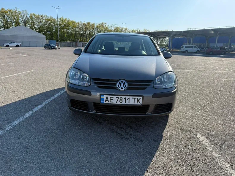 Volkswagen Golf 2004 - 1