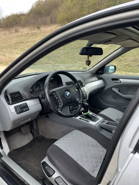 BMW 3 серія 2003 - 16