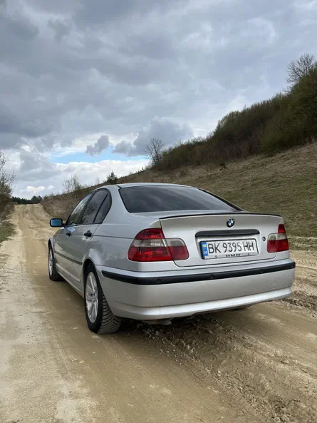 BMW 3 серія 2003 - 11