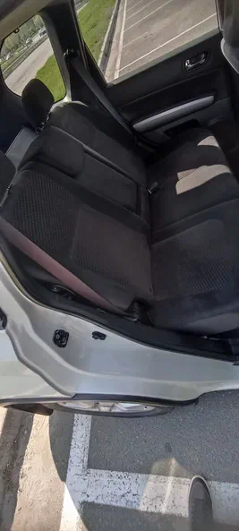 Nissan X-Trail 2011 - 16