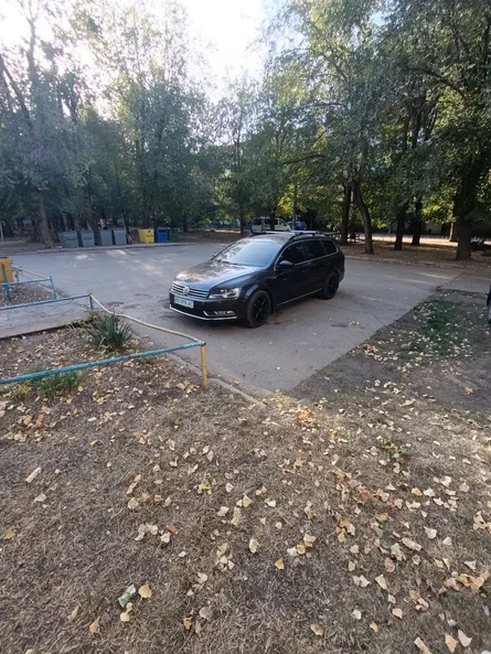 Volkswagen Passat 2011 - 13