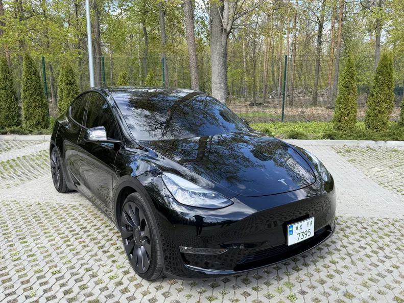 Tesla Model Y 2022