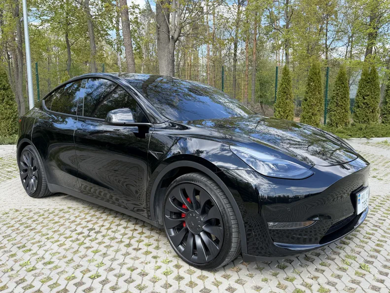Tesla Model Y 2022