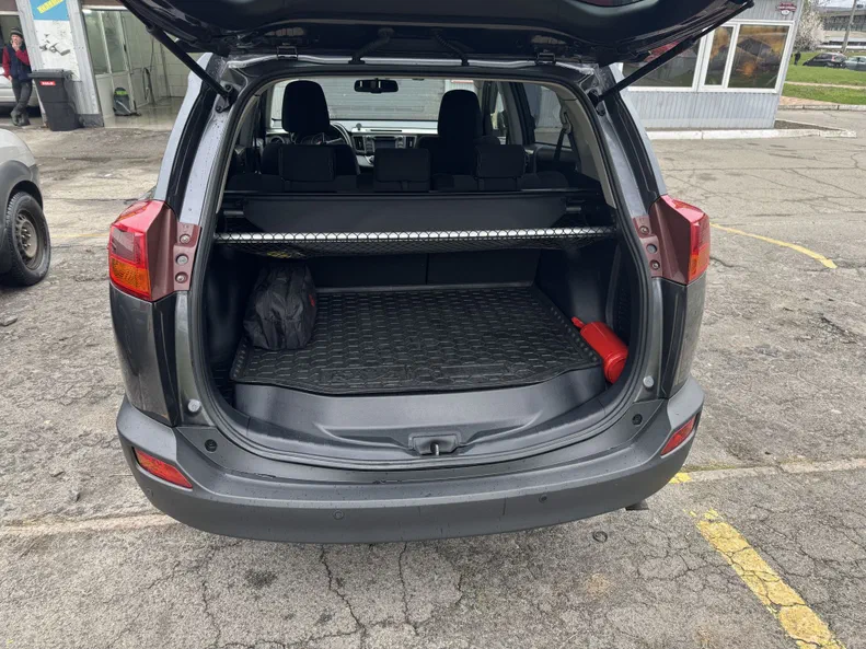 Toyota RAV4 2013 - 16