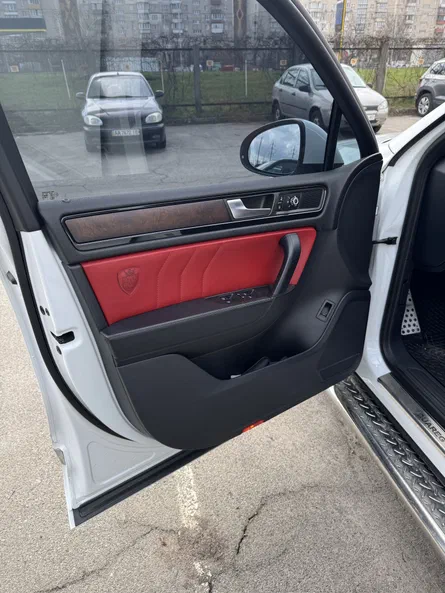 Volkswagen Touareg 2013 - 15