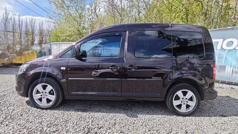 Volkswagen Caddy 2011