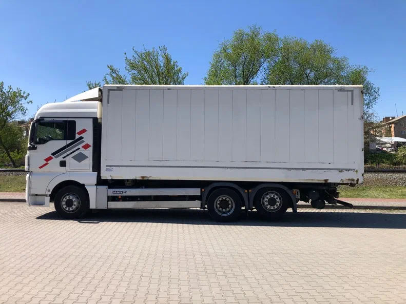 MAN TGX 2012 - 4