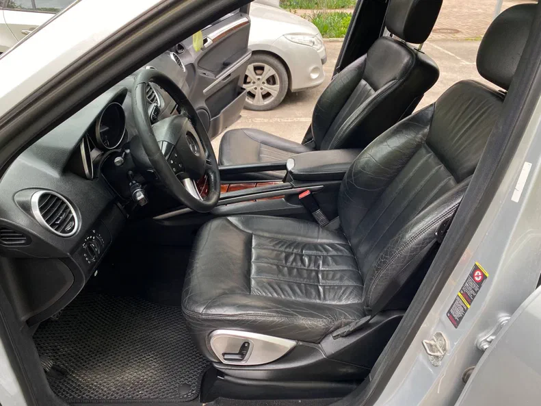 Mercedes-Benz M-Клас 2005 - 19