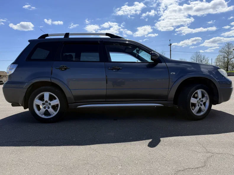 Mitsubishi Outlander 2006