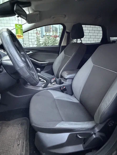 Ford Focus 2011 - 6
