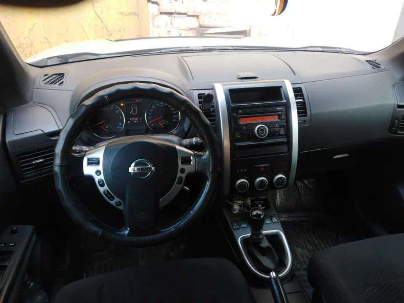 Nissan X-Trail 2011 - 4