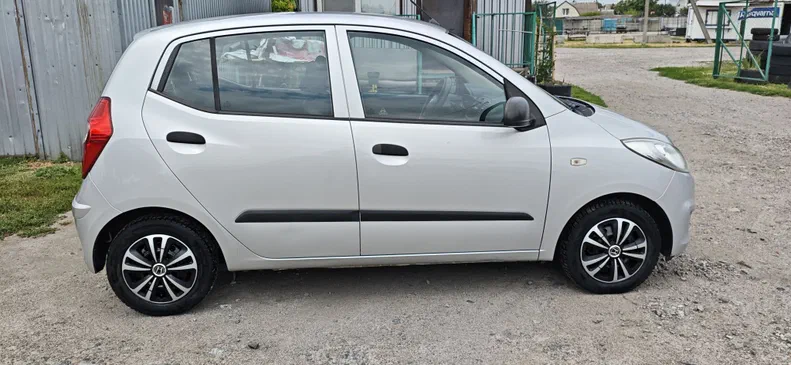Hyundai i10 2011 - 12