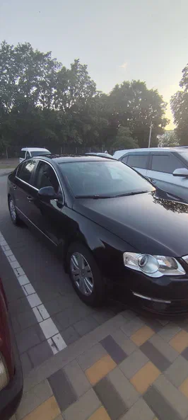 Volkswagen Passat 2008 - 1