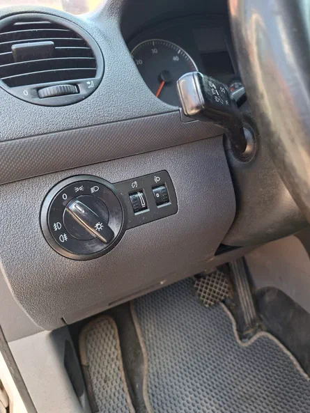 Volkswagen Caddy 2008 - 10