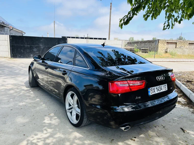 Audi A6 2011 - 13
